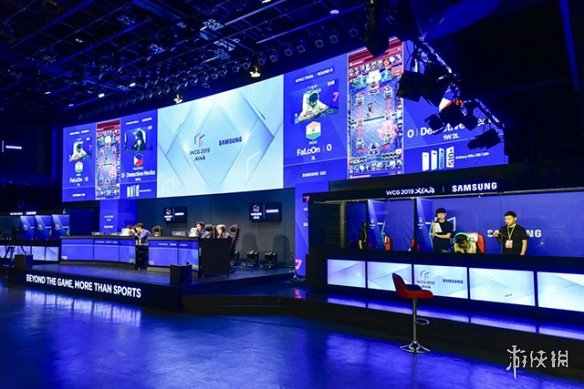 锋线防守和 锋线防守和